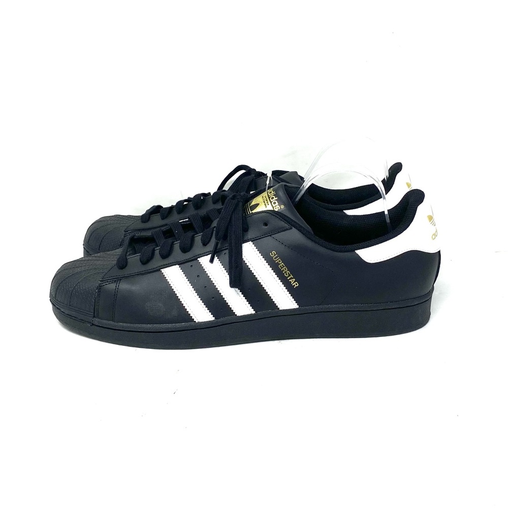 NEW Adidas Superstar